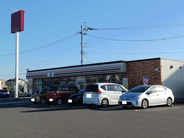 アルバ　イーストの周辺|セブンイレブン吉村町店まで450m