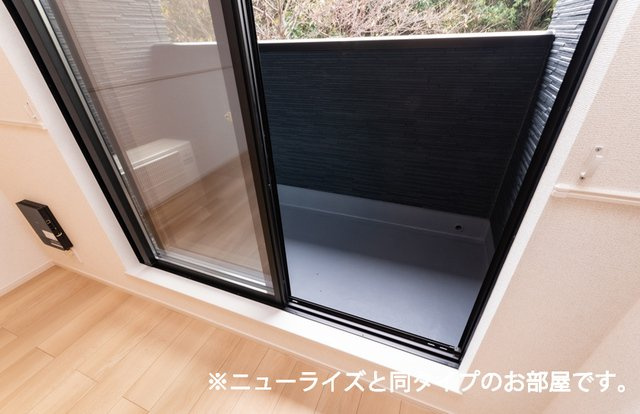 ラ　フルール　麓　弐番館のバルコニー