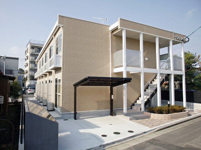 レオパレス神宮の杜の外観