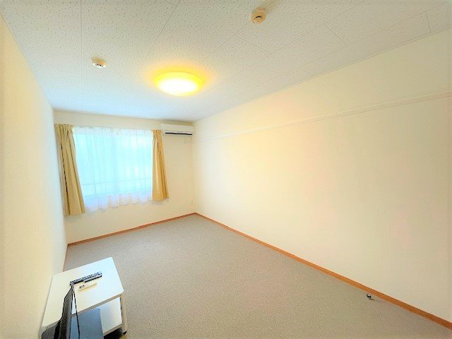 レオパレス神宮の杜の居間・リビング|設備・使用は号室により異なる為、現況を優先致します。