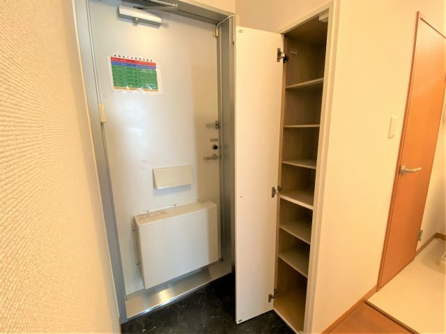 レオパレスさそらの玄関|設備・使用は号室により異なる為、現況を優先致します。