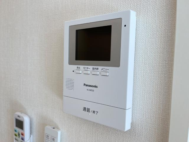 ジュヌモンドの内装|カメラ付インターホン