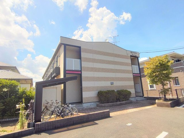 レオパレスＳＹＭＰＨＯＮＹの外観