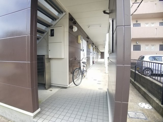 レオパレス笹原のその他|1階通路