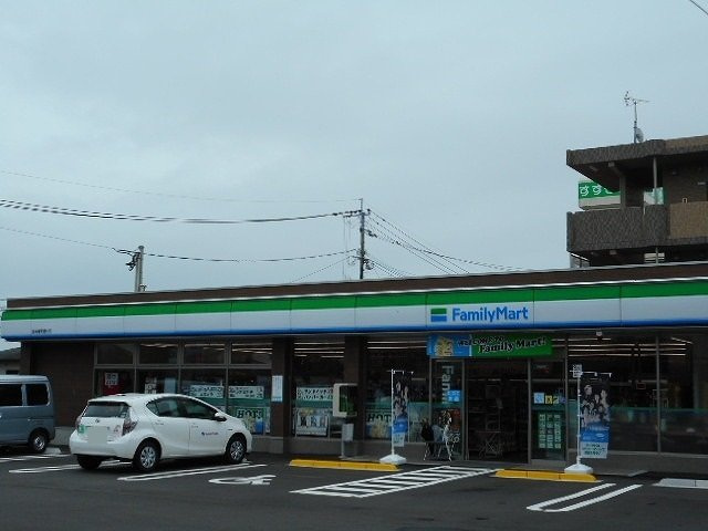ラピス　コートの周辺|ファミリーマート宮崎権現通店まで400m