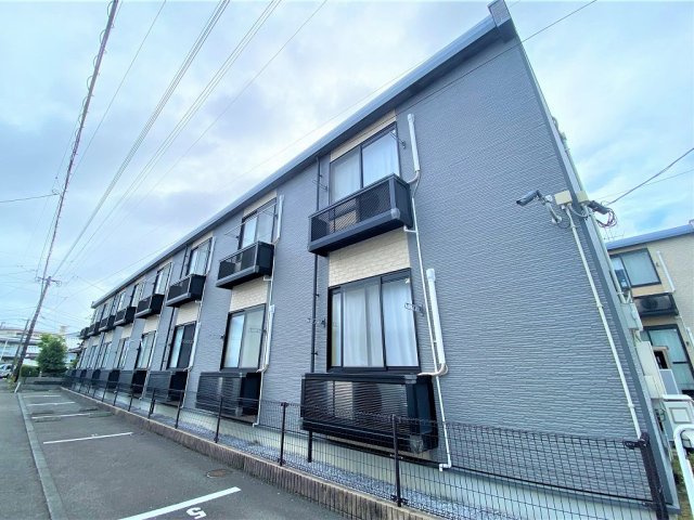 レオパレス大宮の外観