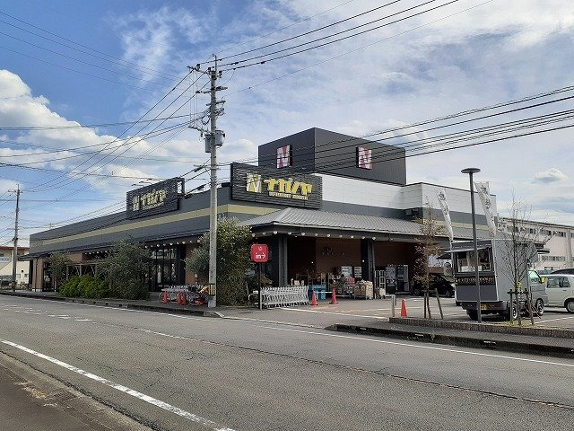 ベル　サンリットの周辺|ナガノヤ芳士店まで600m