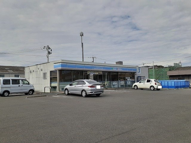 ベル　サンリットの周辺|ローソン宮崎芳士店まで350m