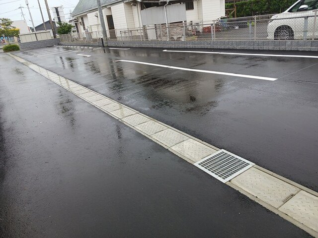 リナセント　Ⅰの駐車場