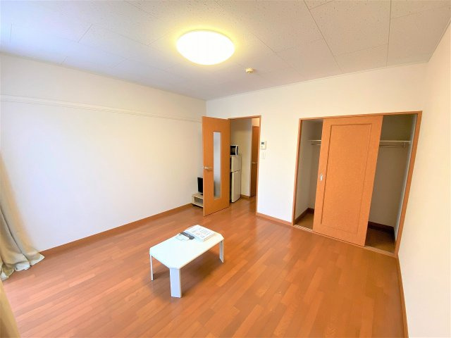 レオパレス沙羅ノ木の居間・リビング|設備・使用は号室により異なる為、現況を優先致します。