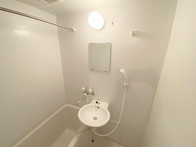 レオネクスト大和の浴室|設備・使用は号室により異なる為、現況を優先致します。