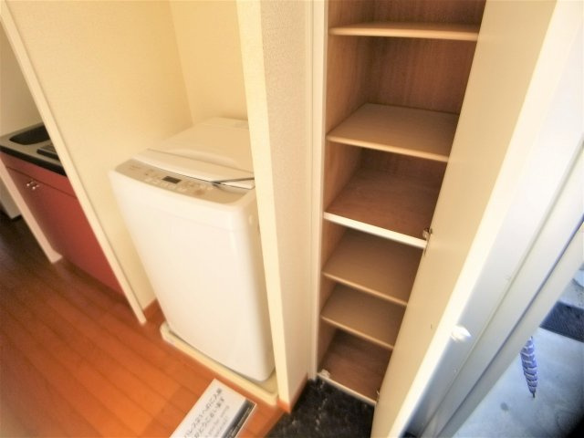 レオパレス霧島の玄関|設備仕様は号室により異なる為、現況を優先します。