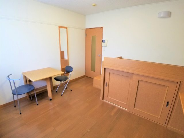 レオパレス大宮の居間・リビング|設備・使用は号室により異なる為、現況を優先致します。