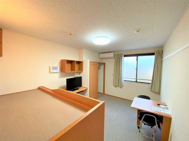 レオパレス桜町の居間・リビング|設備・使用は号室により異なる為、現況を優先致します。