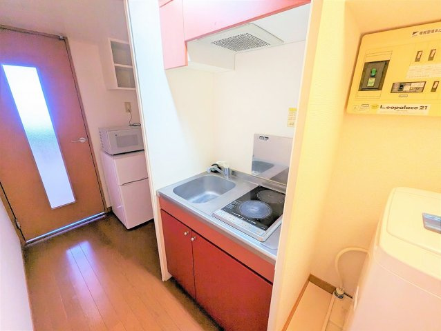 レオパレス入道のキッチン|設備仕様は号室により異なる為、現況を優先します。