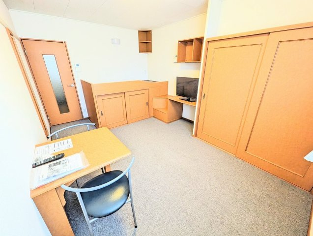 レオパレスパルｍｉｍｉの居間・リビング