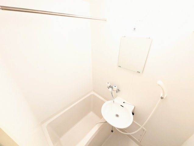 レオパレスパルｍｉｍｉの浴室|設備仕様は号室により異なる為、現況を優先します。