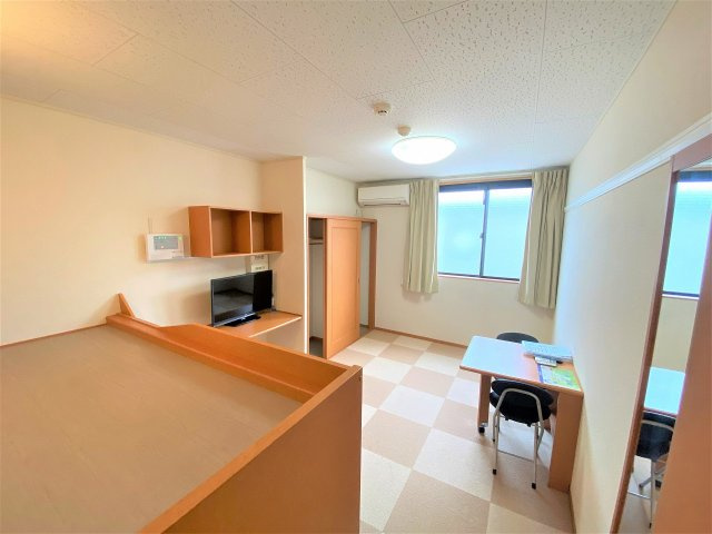 レオパレスさそらの居間・リビング|設備・使用は号室により異なる為、現況を優先致します。