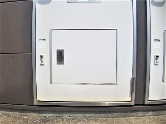 レオパレスｐｒｏｓｐｅｒｉｔｅの玄関|宅配BOX