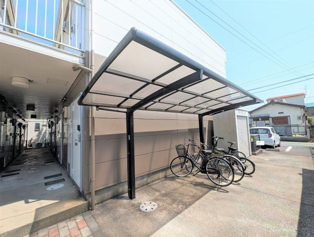 レオパレスフェニックスｉｎ波島のその他|駐輪場