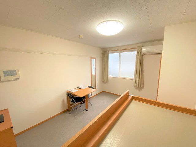 レオパレスプリマヴェーラの居間・リビング|設備・使用は号室により異なる為、現況を優先致します。