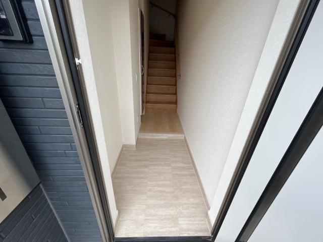 トライアングルテラスの玄関|玄関（イメージ）