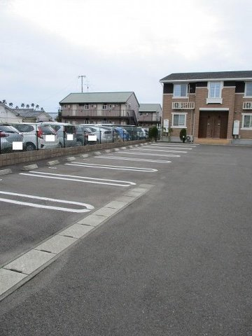 ラ・ルーチェ　Ⅰの駐車場