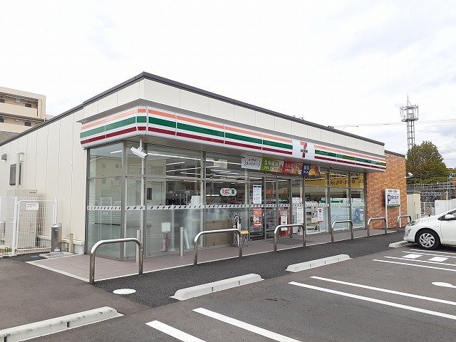 セレノ・アロッジオの周辺|セブンイレブン宮崎祇園三丁目店まで400m