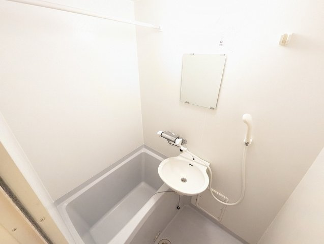 レオパレス木花の浴室|設備・仕様は号室により異なる為、現況を優先致します。