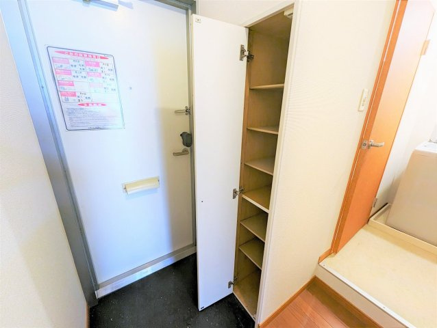 レオパレスひかる２１の玄関|設備仕様は号室により異なる為、現況を優先致します。