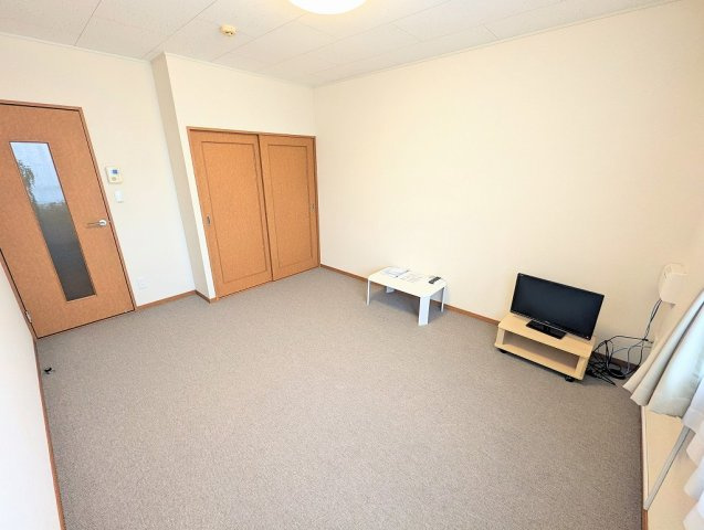 レオパレスみらいの居間・リビング|設備・仕様は号室により異なる為、現況を優先致します。