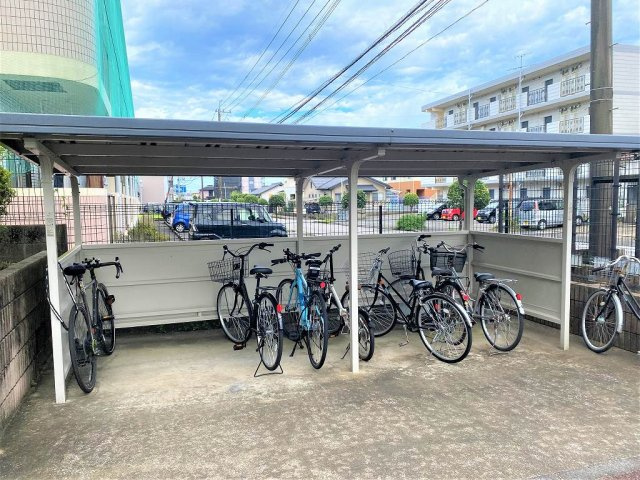 レオパレスひかる２１のその他|駐輪場