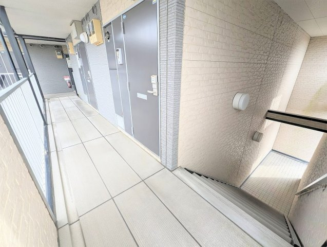 レオパレスみらいのその他|２階通路