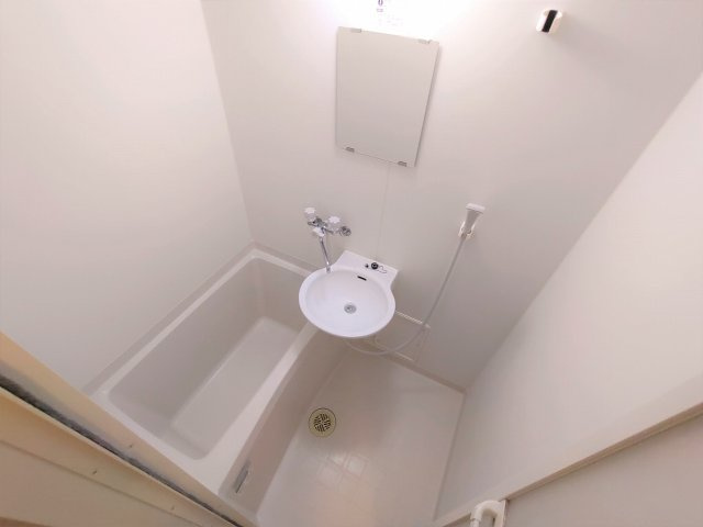レオパレスサザンの浴室|設備・仕様は号室により異なる為、現況を優先致します。