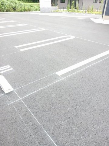 ベル　シエルメール　Ⅲの駐車場
