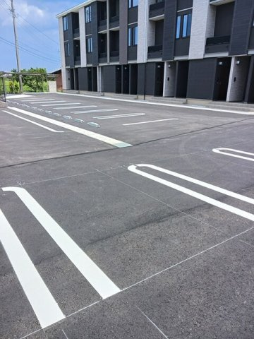 メテオール・ケイ　Ⅱの駐車場