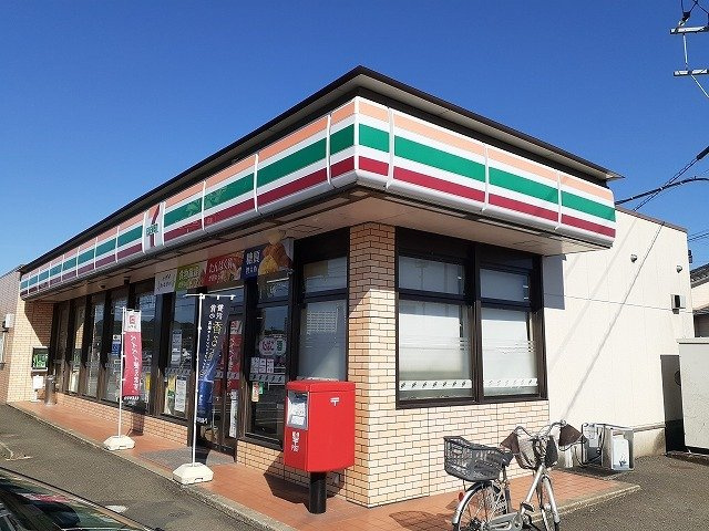 フリーデ　Ｋの周辺|ローソン宮崎村角町店まで900m