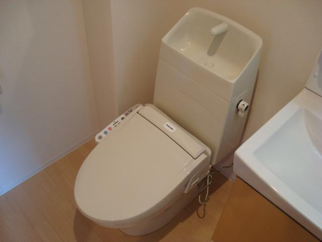 メイプル高洲のトイレ|シャワー付トイレ