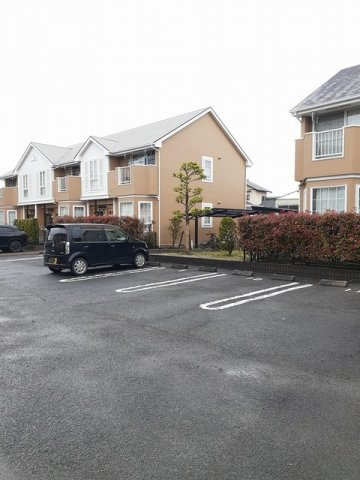 グリーンコート東館　Ｄの駐車場