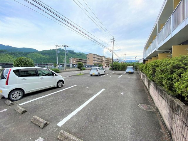 レオパレスひかる２１のその他