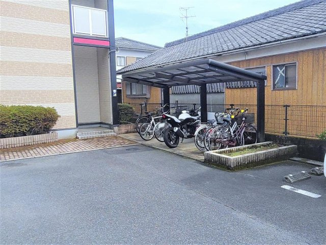 レオパレスレジデンス城ヶ崎のその他|駐輪場