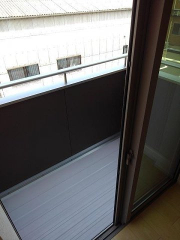 アパートメント高洲５３６　Ⅱのバルコニー