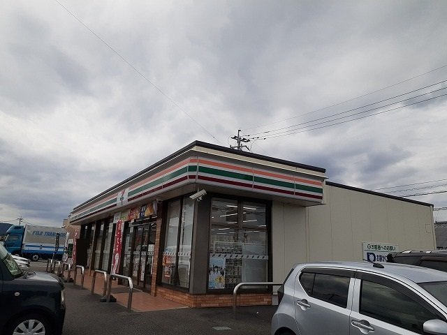 フィオーレ・デ・ペスカの周辺|セブンイレブン田野中ノ原店まで850m