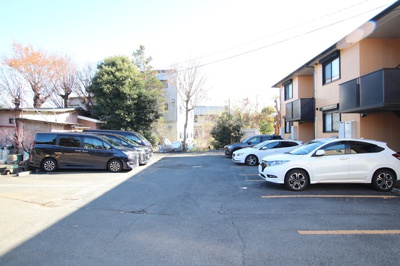 敷地内駐車場（有料・要空き確認）