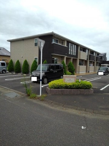 アメシストの駐車場