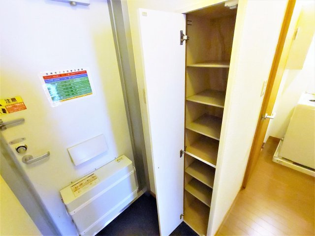 レオパレスＨＯＰＥの玄関|設備・仕様は号室により異なる為、現況を優先致します。