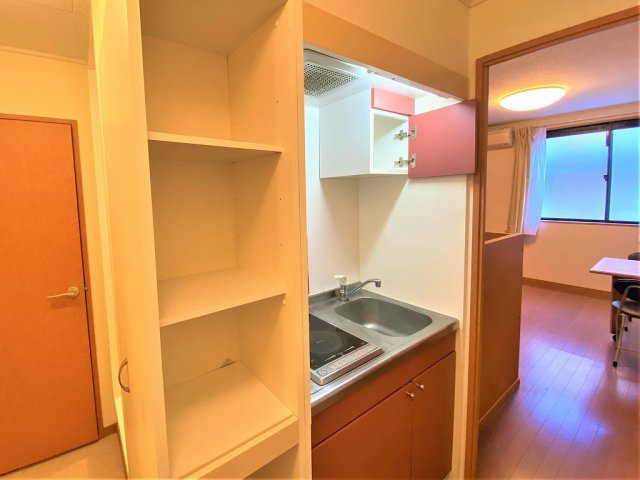 レオパレス佳のキッチン|設備・仕様は号室により異なる為、現況を優先致します。