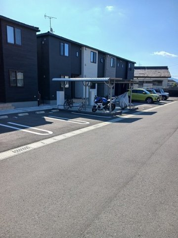 ケースリー　Ⅱの駐車場
