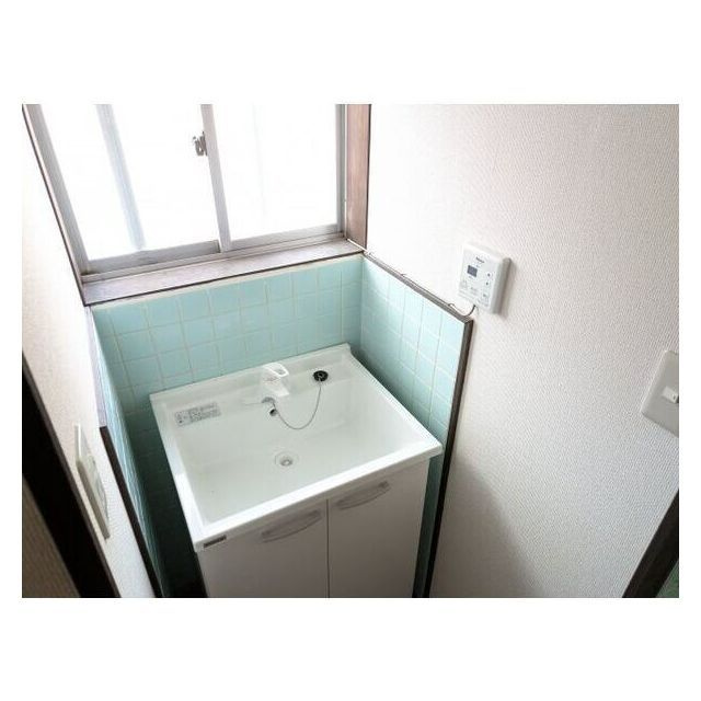 岐阜市北一色９丁目のアパートの洗面所