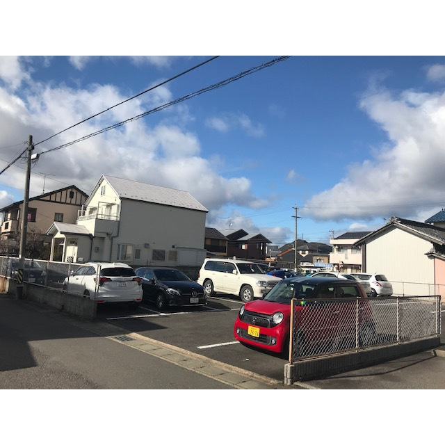 岐阜市光栄町１丁目の駐車場の外観
